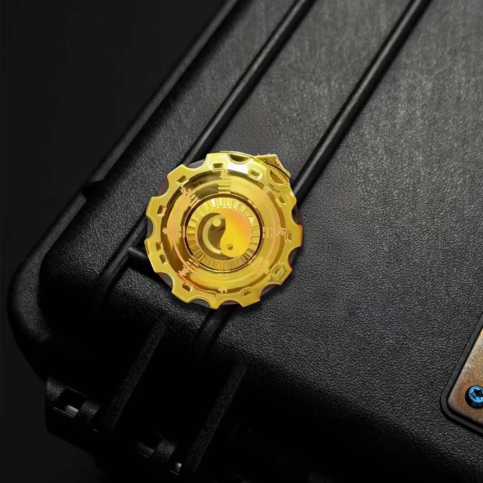 Fidget Spinner Lighter - YinYang: metal lighter with fidget Spinner Lighter - YinYang.