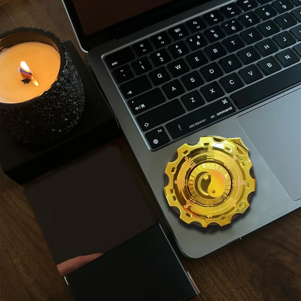 Fidget Spinner Lighter - YinYang: metal lighter with fidget Spinner Lighter - YinYang.